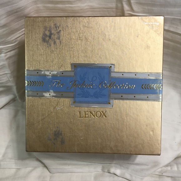 Lenox Sabbath candlesticks, NIB, 24k gold detailing, twelve tribes represented - Picture 6 of 6